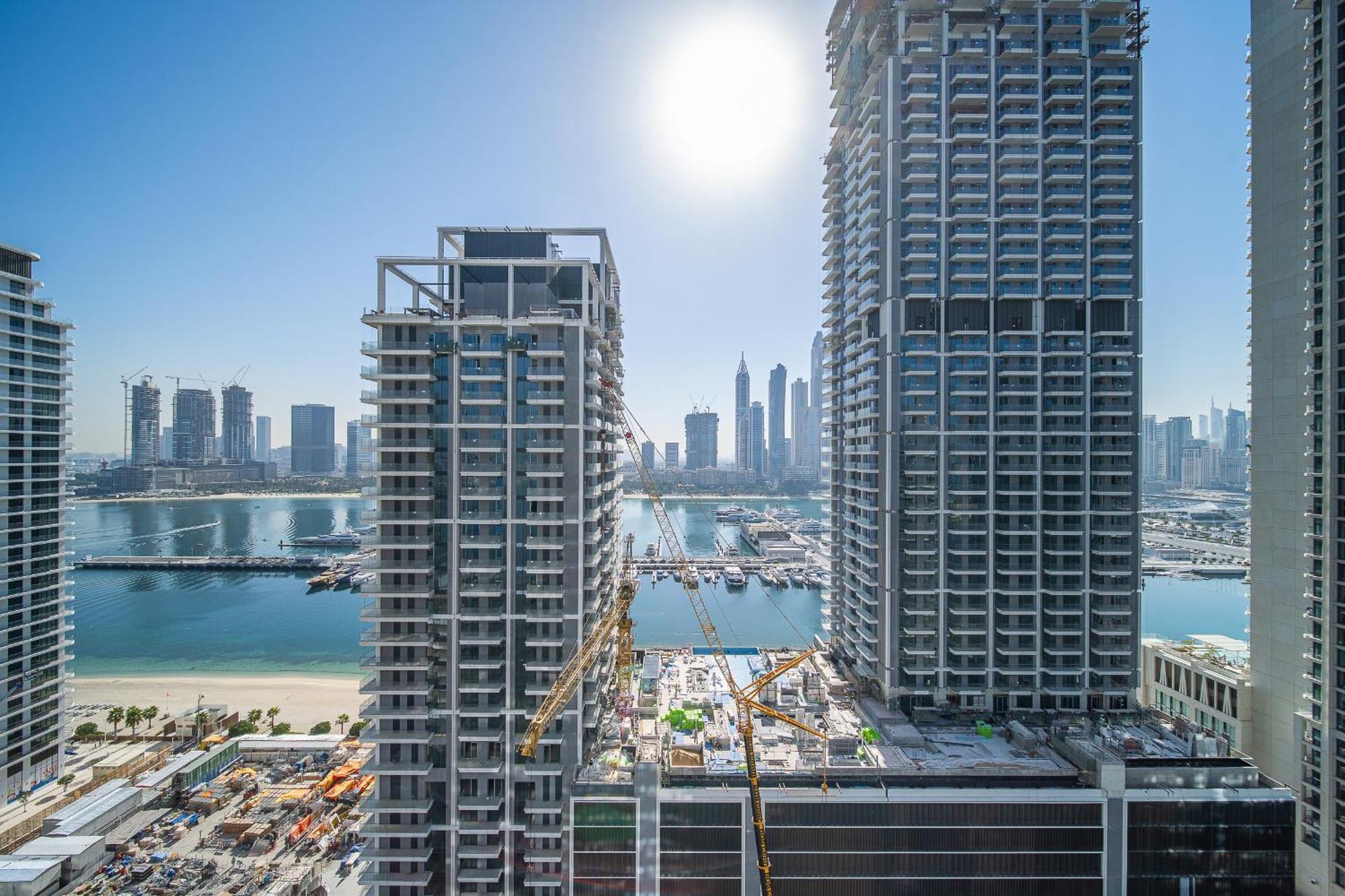 1br Coastal Retreat At Emaar Beachfront Appartement *